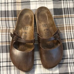 Brown Leather Women's Slip-On Clogs with Adjustable Strap